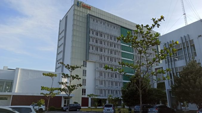 9 Pilihan Kampus Kuliah Karyawan di Surabaya