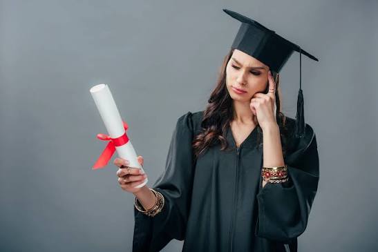 Kuliah S1 murah di Indonesia full online